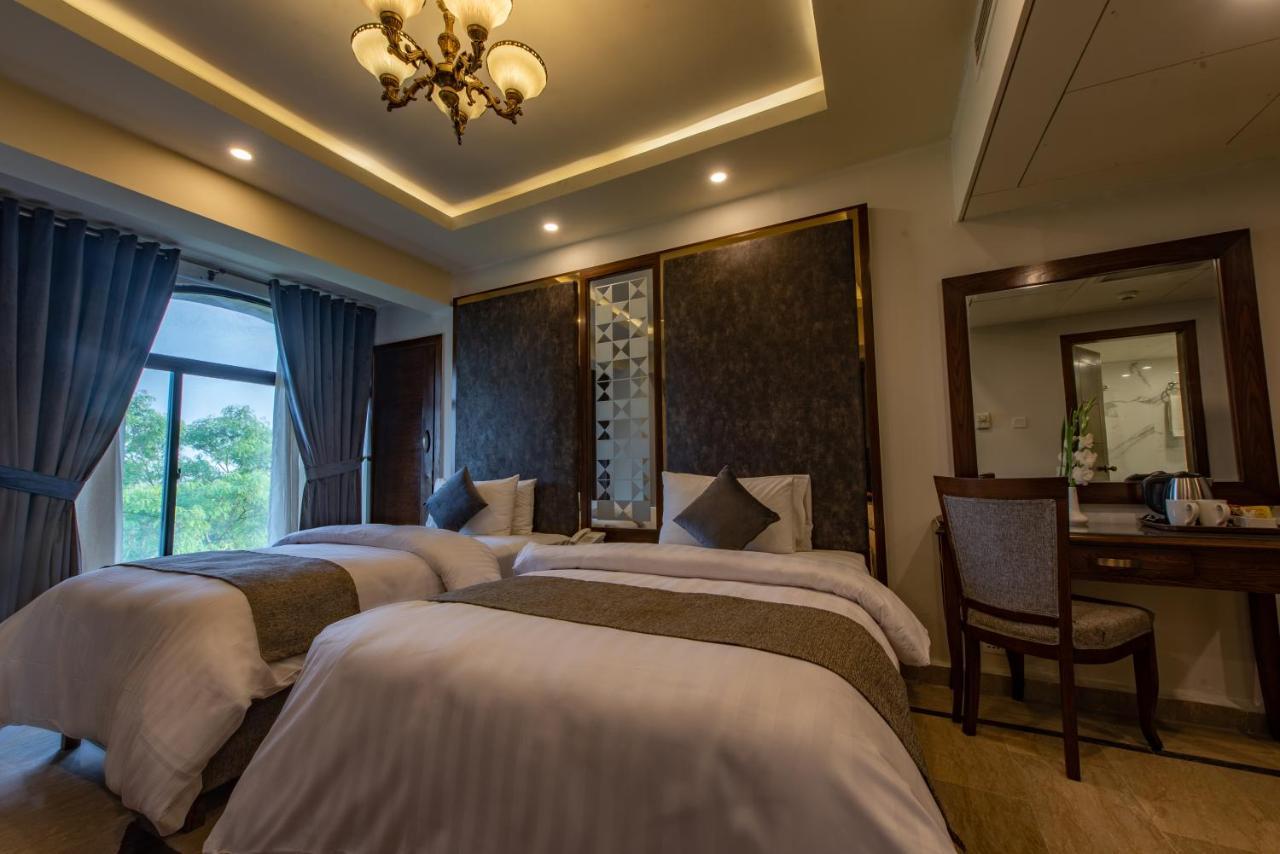 Envoy Continental Hotel อิสลามาบัด ภายนอก รูปภาพ
