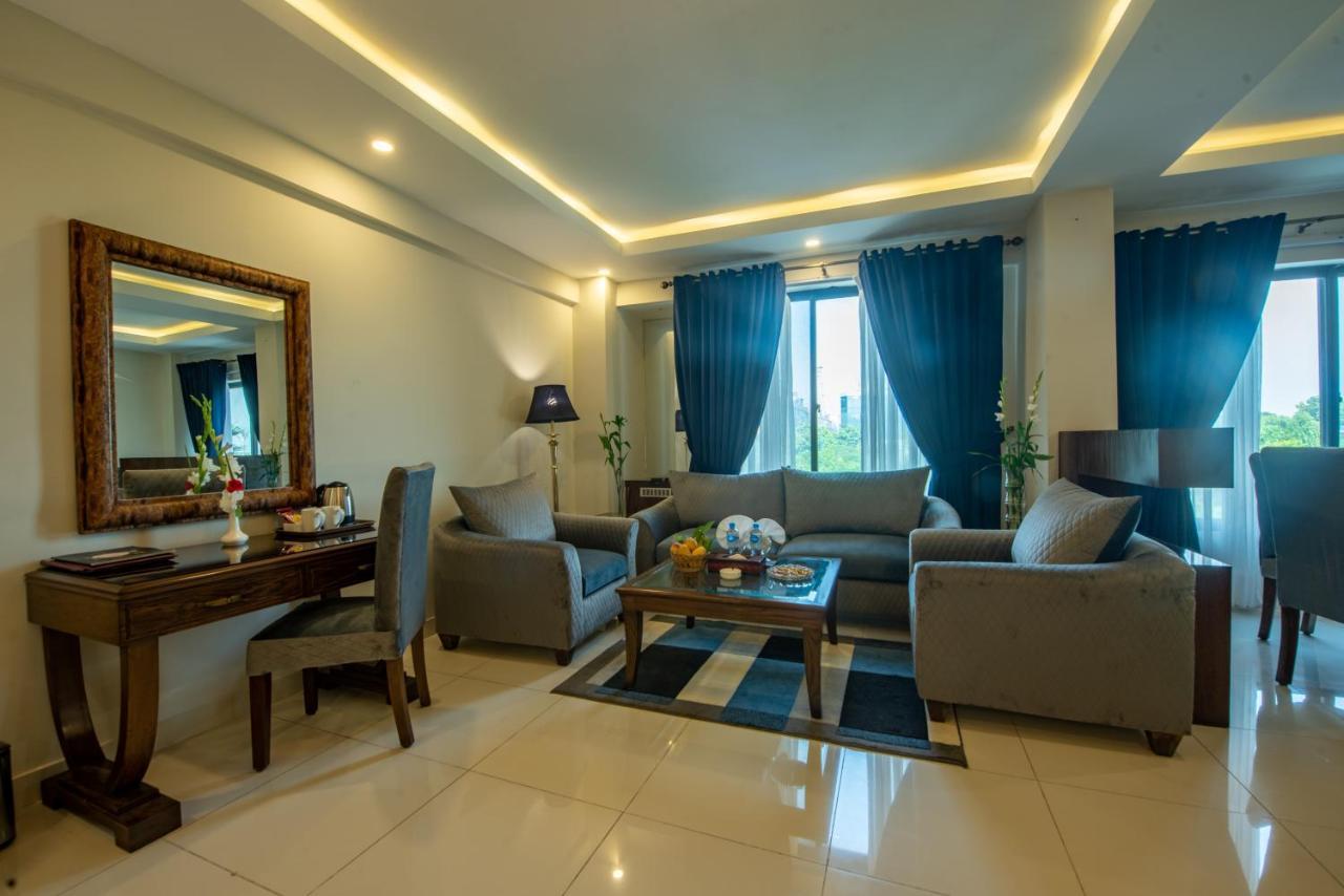 Envoy Continental Hotel อิสลามาบัด ภายนอก รูปภาพ