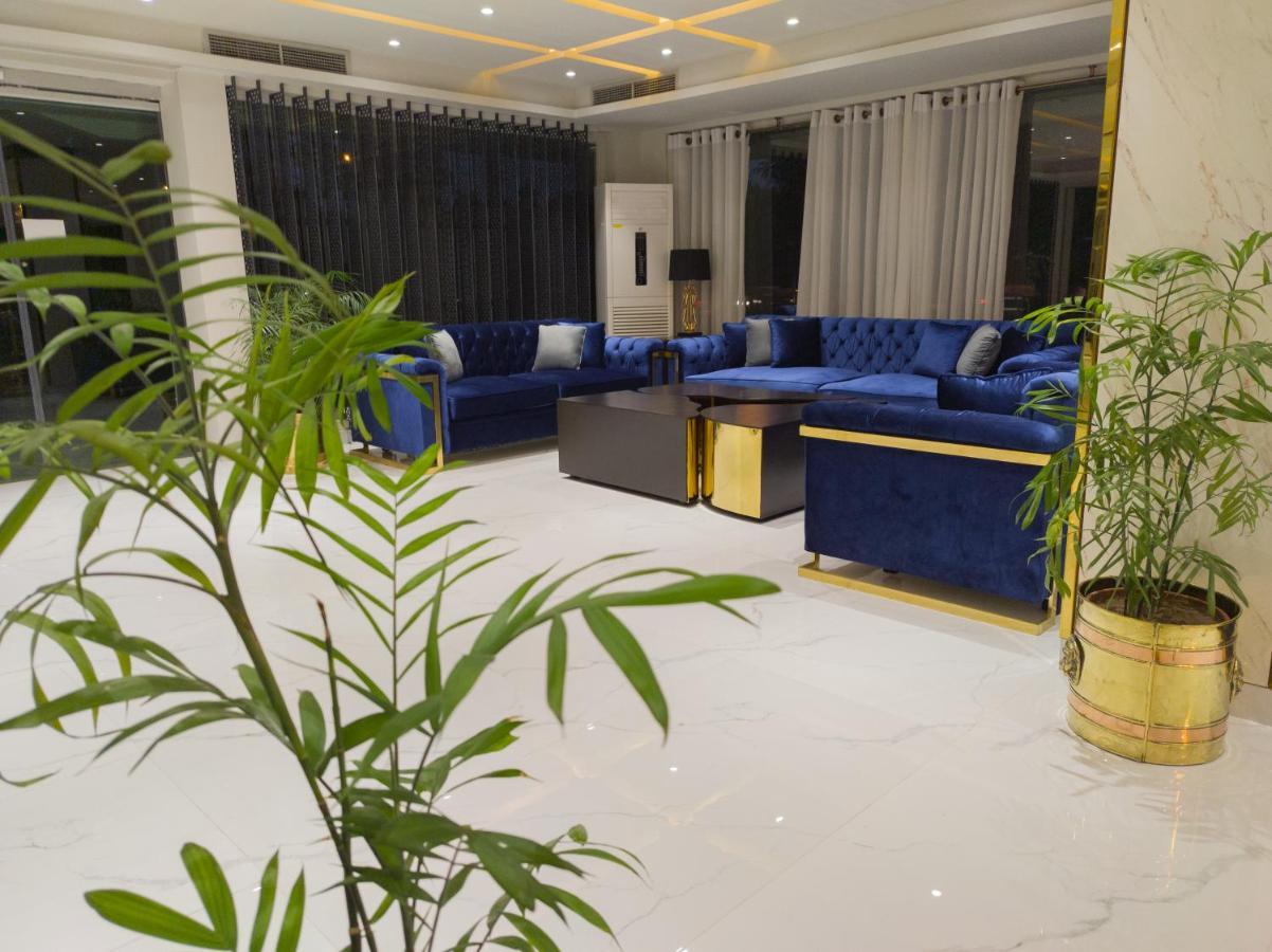 Envoy Continental Hotel อิสลามาบัด ภายนอก รูปภาพ