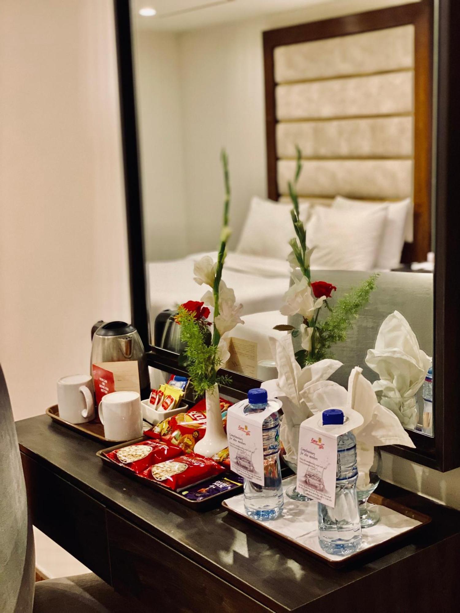 Envoy Continental Hotel อิสลามาบัด ภายนอก รูปภาพ